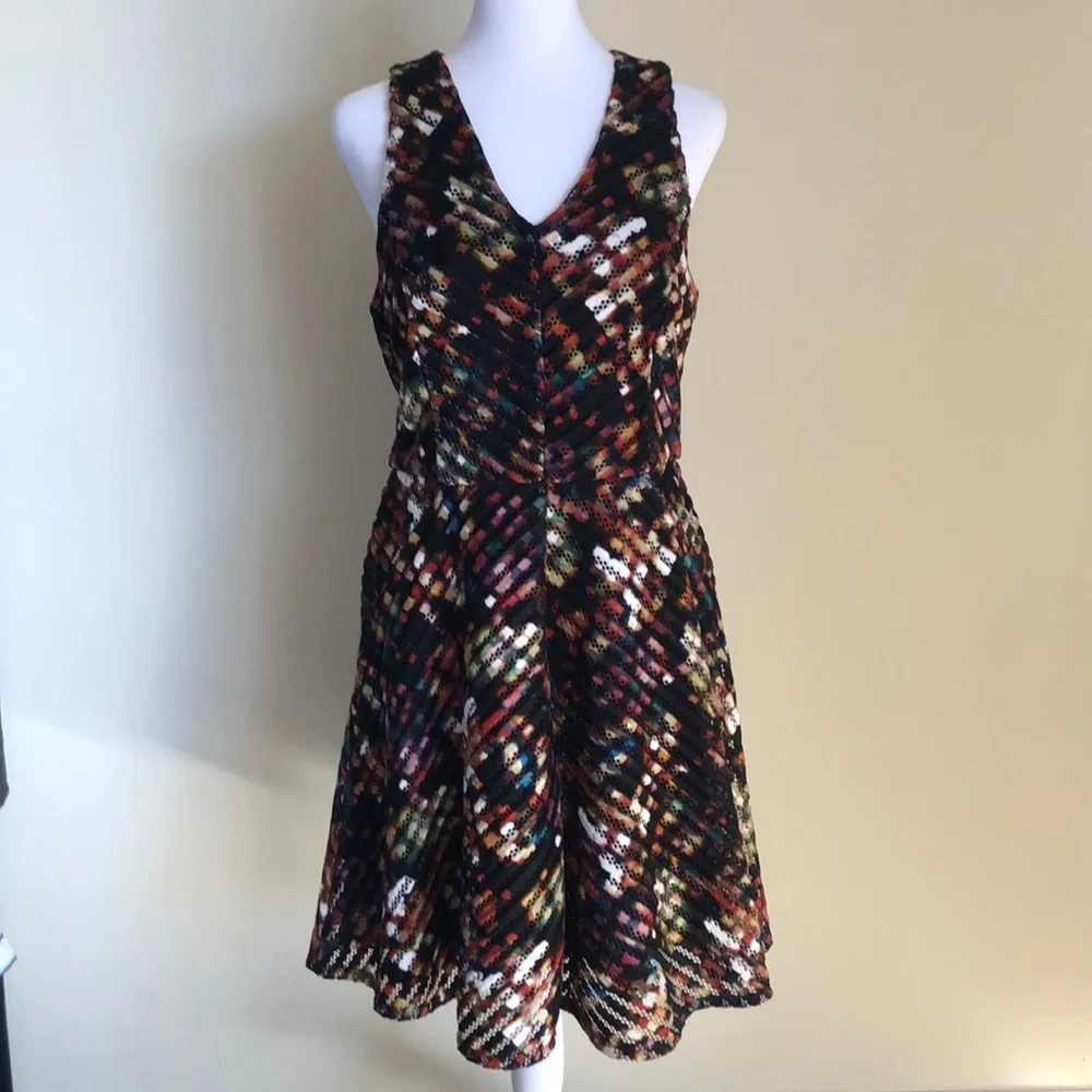 MOSSIMO Multi colored V neck sleeveless dress, gorgeous texture, US Size M - Picture 1 of 10